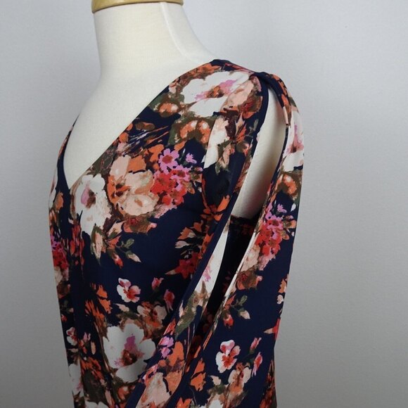 Lulu's Shifting Dears Floral Dress Slit Sleeves Scoop V-Neck Lined Short Flowy S - Picture 5 of 12